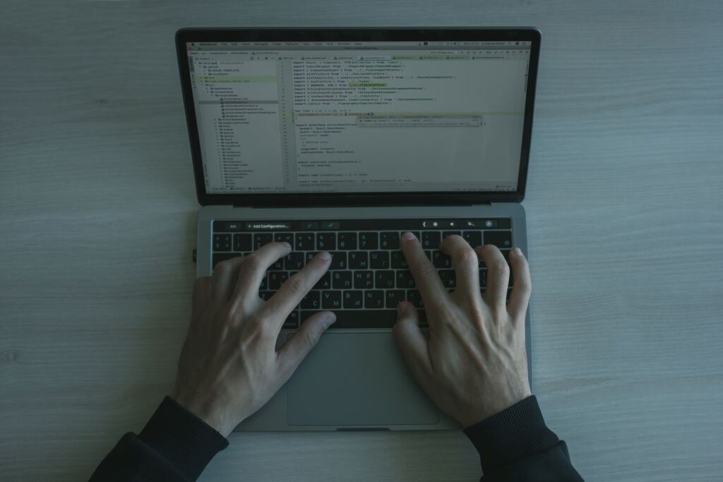 Spotting phishing / تشخیص فیشینگ